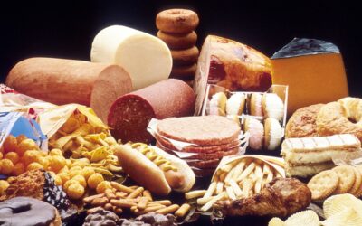 Co powoduje podwyższony cholesterol i jak skutecznie obniżyć jego poziom?